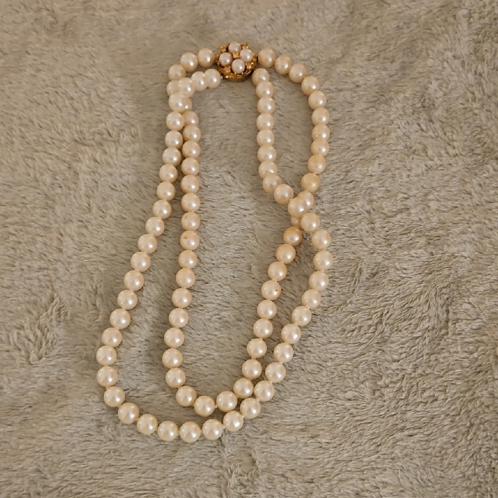 LOW $4.99 SHIPPING. Elegant Pearl Necklace Double STRAND VINTAGE 8" LONG